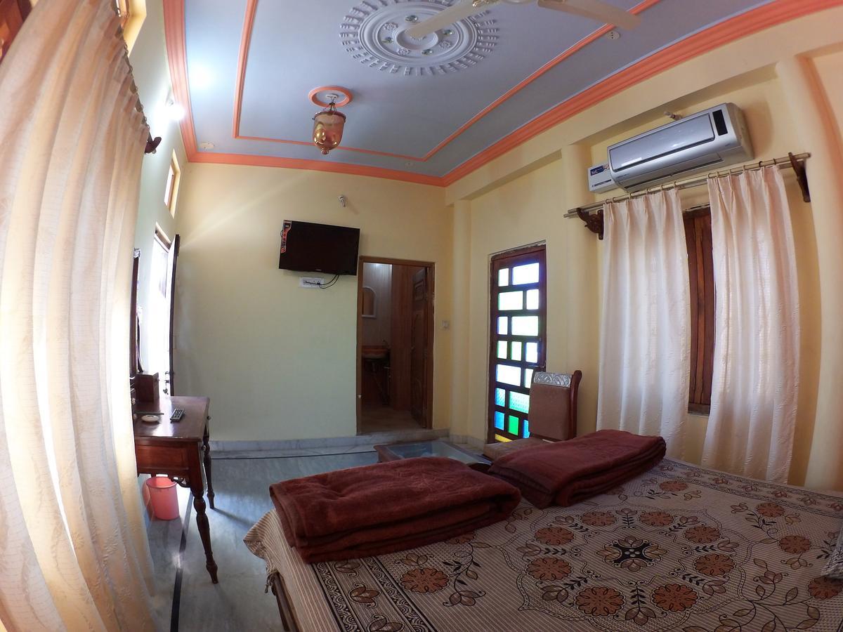 Aroma Hotel Pushkar Eksteriør billede