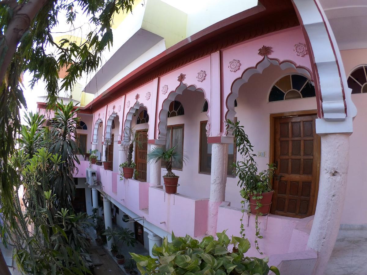 Aroma Hotel Pushkar Eksteriør billede
