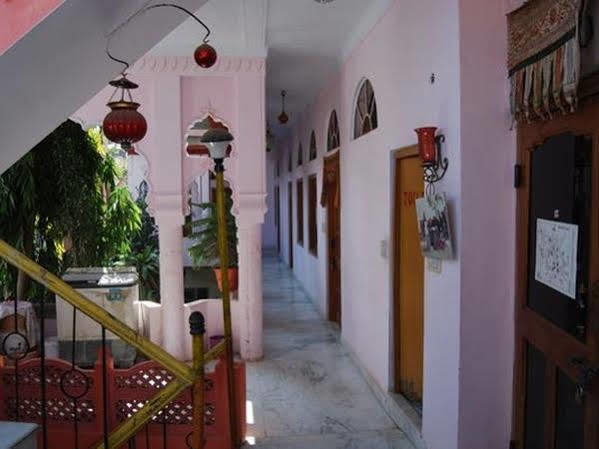 Aroma Hotel Pushkar Eksteriør billede