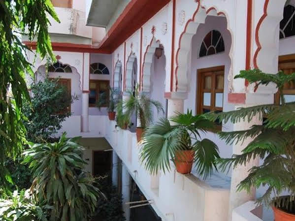 Aroma Hotel Pushkar Eksteriør billede